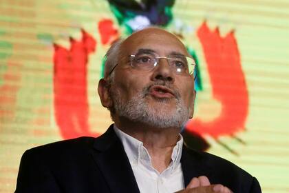 Mesa repudió la suspensión del conteo de votos cuando apenas tenía una diferencia de 7 puntos sobre Evo Morales, lo que le daría la posibilidad de ir a un ballottage