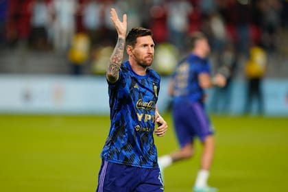 Messi calienta motores antes del partido amistoso ante Emiratos Arabes Unidos