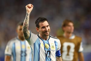 Un gobernador decretó asueto administrativo para este martes por el partido de Argentina ante Egipto