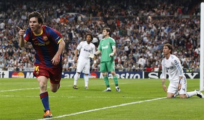 Messi completó su genialidad: Ramos sufre de rodillas; Casillas, con sus brazos, busca explicaciones; Marcelo no las encuentra