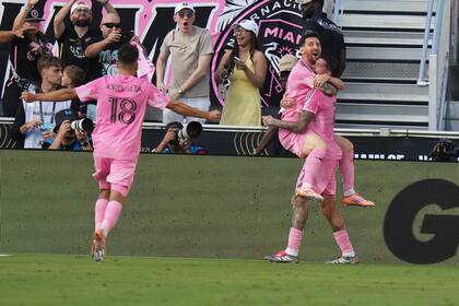 Messi e Inter Miami ganan la final de la MLS al vencer 3-1 a los Whitecaps