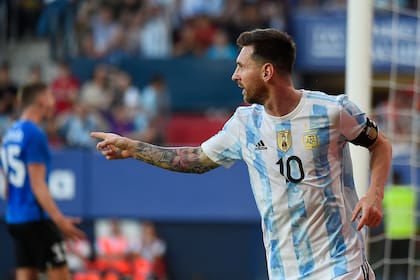 Messi edificó una actuación soberbia ante Estonia: ¡CINCO GOLES!