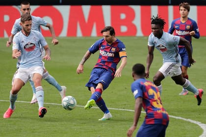 Messi en acción contra Celta, el sábado pasado. Ese día estalló la crisis en el vestuario de Barcelona