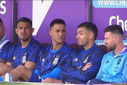 Messi, en el banco de suplente en el partido ante Bolivia