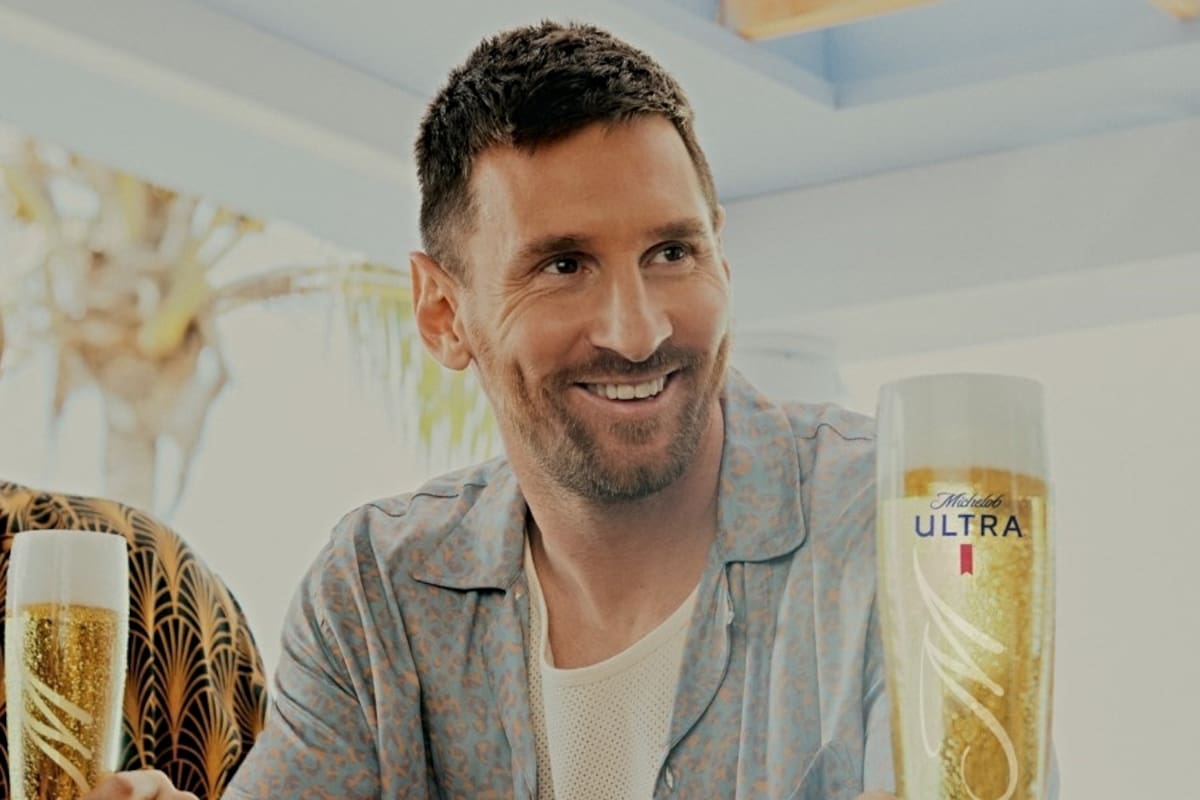Messi es el protagonista de un comercial de cerveza que aparecerá en el Súper Bowl 2024