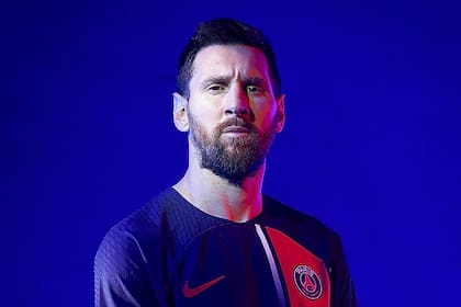 Messi es una de las caras de la nueva camiseta de PSG
