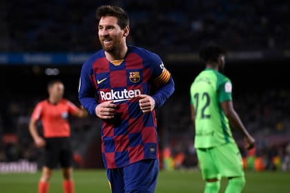 Messi festeja su tanto. Con la goleada, Barcelona accede a los cuartos de final.