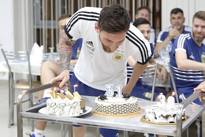 Messi festejo en la concentración