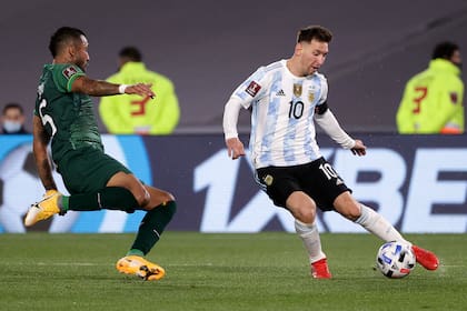 Messi fue incontrolable para los defensores bolivianos