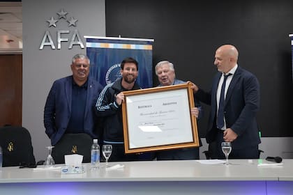 Messi, galardonado por la UBA
