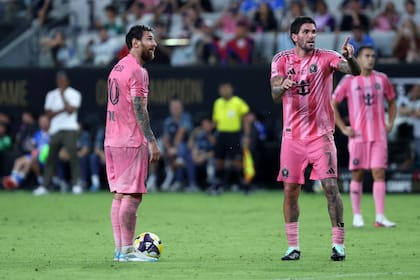 Messi junto a De Paul en el Nu Stadium