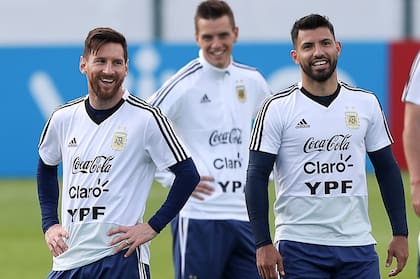 Messi y el Kun, dos grandes amigos de selección