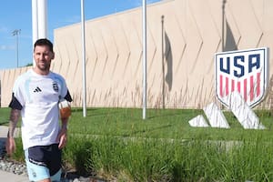 Negocio perfecto: 27 goles en 26 partidos, el invicto del rey del soccer en el patio de su casa