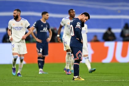 Messi se lamenta tras la eliminación de PSG ante Real Madrid