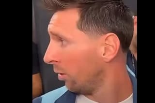 La simpática reacción de Messi cuando se dio cuenta de la cantidad de periodistas que esperaba para entrevistarlo