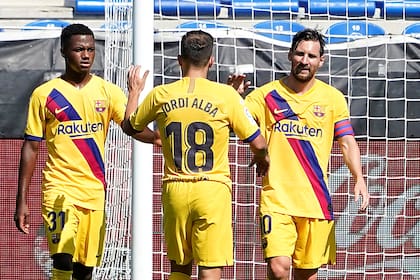 Messi terminó la temporada como goleador y máximo asistidor de la liga española, a pesar de que Barcelona terminó segundo