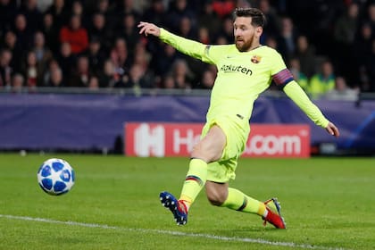 Messi, titular en Barcelona.