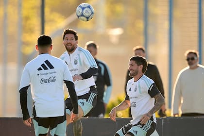 Messi tuvo su último entrenamiento con la selección argentina