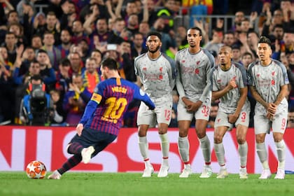 Messi va por su tercer premio al mejor gol de la temporada UEFA