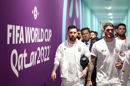 Messi y De Paul, siempre juntos: Argentina está en el estadio Lusail