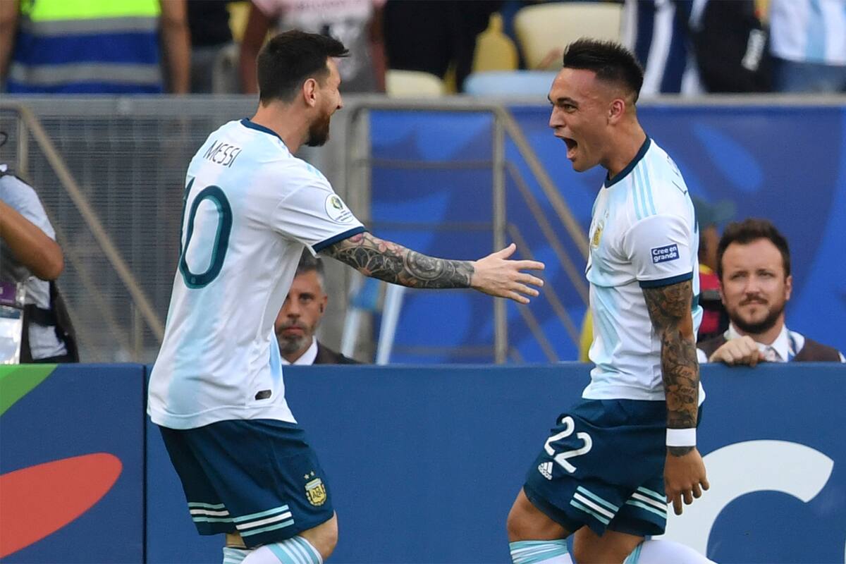 Messi y Lautaro Martínez, dos de los futbolistas que la AFA traerá de Europa con una inversión millonaria.