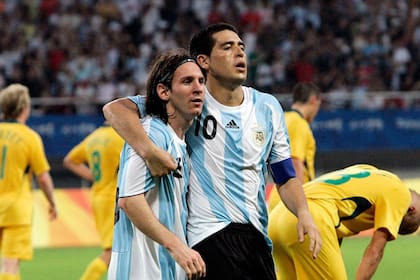 Messi y Riquelme celebraron juntos sus cumpleaños en el Mundial de Alemania 2006 y en la Copa América de Venezuela 2007