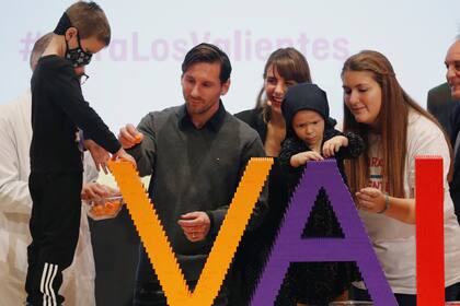 Messi y su acción en el hospital oncológico, al lado de los niños