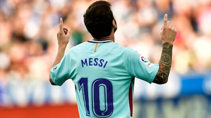 Messi y un doblete de zurda