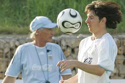 Messi y una historia común con José en sus inicios con la selección