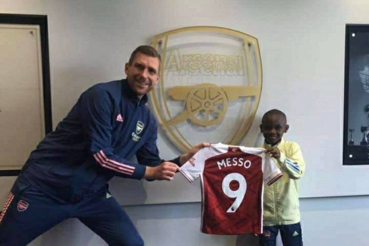 Messo fue presentado por el exfutbolista alemán y manager de la academia de los Gunners