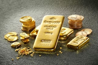 METALES PRECIOSOS-Oro se estabiliza bajo récord de 4.600 dólares antes de dato de inflación en EEUU