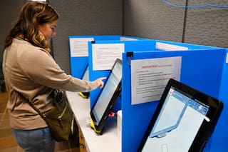 Método de conteo de votos de Georgia pronto será prohibido; legisladores buscan solución