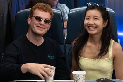 Metra propone traer de regreso el vagón bar a Chicago, aunque esta vez con un concepto renovado. Foto: Facebook / Metra