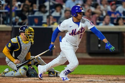 Mets superan 3-2 a Cerveceros con aportes de Nimmo, Soto y Peterson