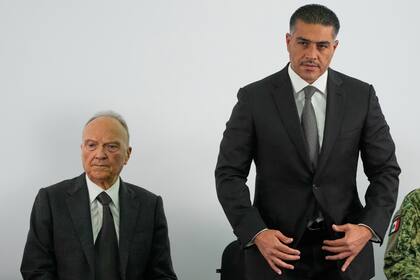 México afirma que combate el robo de combustible; críticos señalan la gravedad del problema