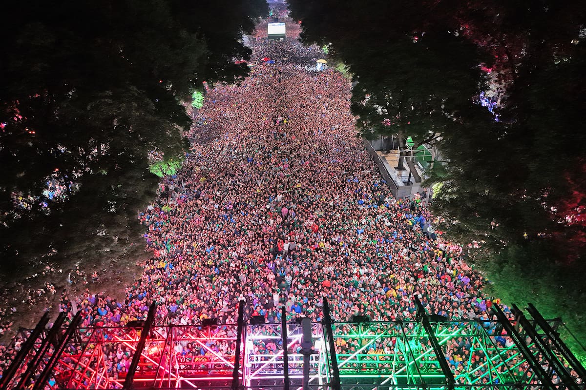 MEXICO CITY, MEXICO - JUNE 30: Aerial shot of fans at the Angel of Independence during a celebration after Mexico's victory against Ecuador at Angel de la Independencia on June 30, 2026 in Mexico City, Mexico. (Photo by Isaac Ortega/ObturadorMX/Getty Images)