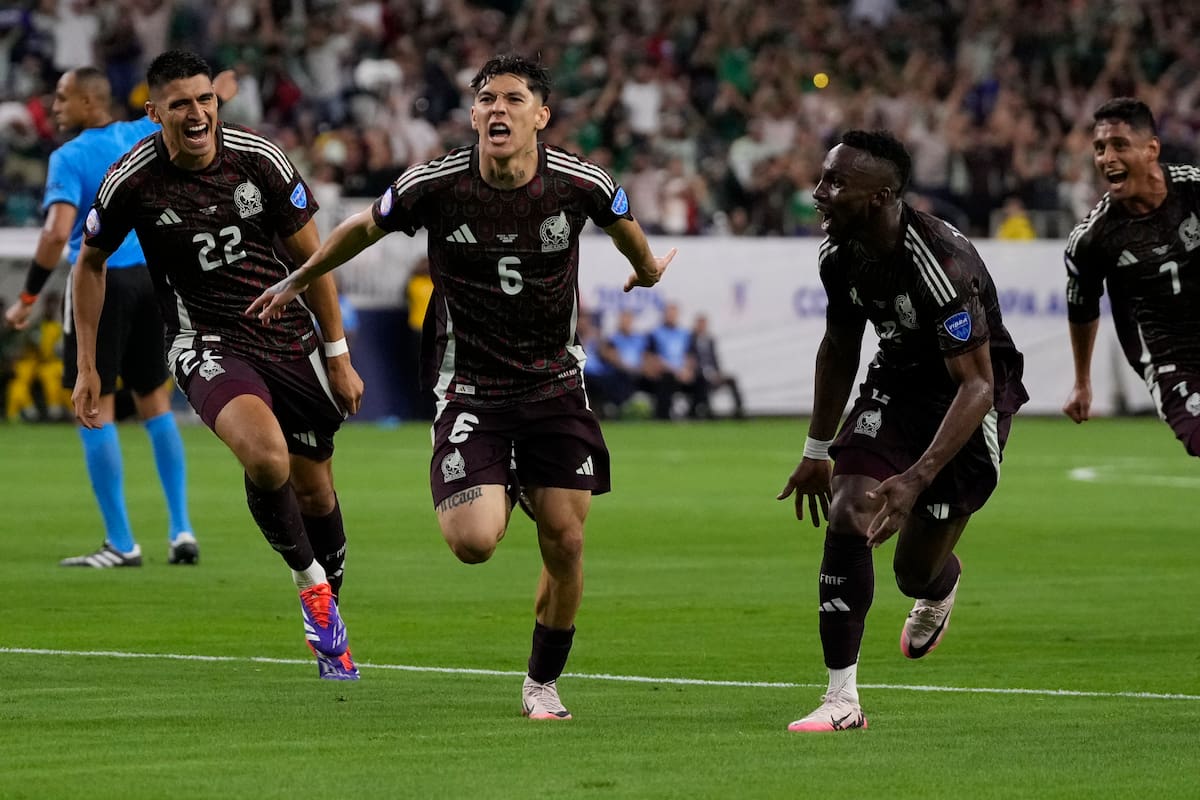 México juega su segundo partido de la Copa América contra Venezuela, por el liderazgo del Grupo B; será este miércoles 26 de junio a las 18 horas de California (AP Foto/David J. Phillip)