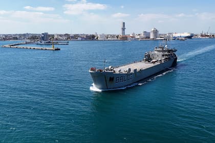 México mandó dos buques con ayuda humanitaria a Cuba