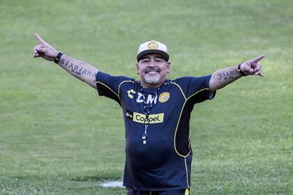 Diego Maradona, durante su etapa como entrenador de los Dorados de Sinaloa