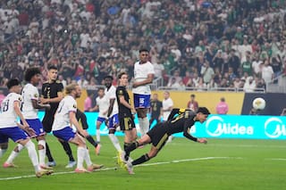 México refrenda el título de la Copa Oro de Concacaf y suma su décimo título al vencer 2-1 a EE.UU.
