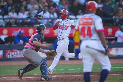 México vence a Dominicana y clasifica a semifinales en la Serie del Caribe