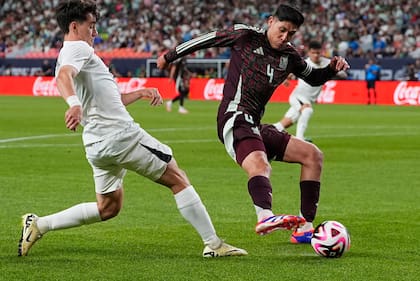 México viene de perder dos amistosos internacionales consecutivos con Uruguay y Brasil (AP Foto/David Zalubowski)