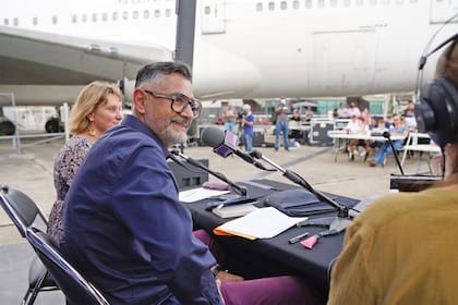 "Mi deseo es profanar la cultura, acabar con la estela elitista que a veces la rodea, y volverla accesible a todos los públicos", dice Santaki
