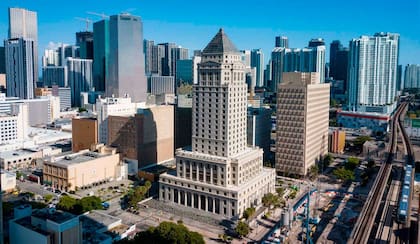 Miami alberga miles de migrantes y los choques culturales como el que le sucedió a la tiktoker son muy comunes