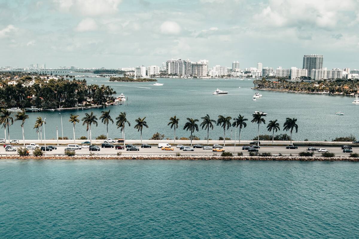 Miami se caracteriza por un clima tropical y estable durante la mayor parte del año