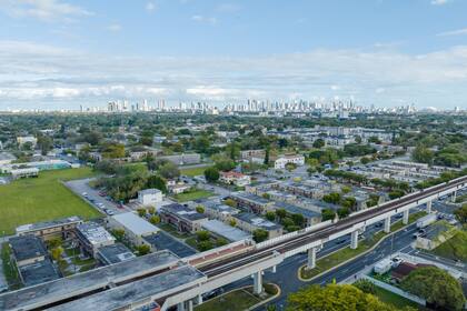 Miami se posiciona como una de las ciudades más amigables para las familias de inmigrantes. Foto: Archivo.