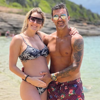 Mica Viciconte y Fabián Cubero, enamorados y esperando a su bebé (Foto: Instagram)
