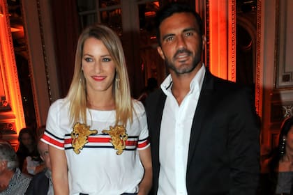 Mica Viciconte y Fabián Cubero se mostraron muy mimosos durante el Argentina Fashion Week