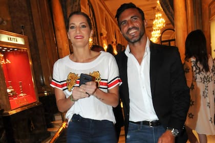 Mica Viciconte y Fabián Cubero se mostraron muy mimosos durante el Argentina Fashion Week