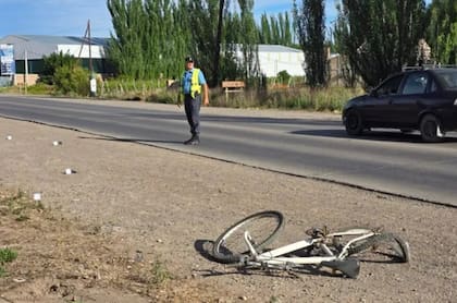 La joven de 27 fue embestida por un auto cuando salía de trabajar en un casino de la ciudad de Centenario, Neuquén